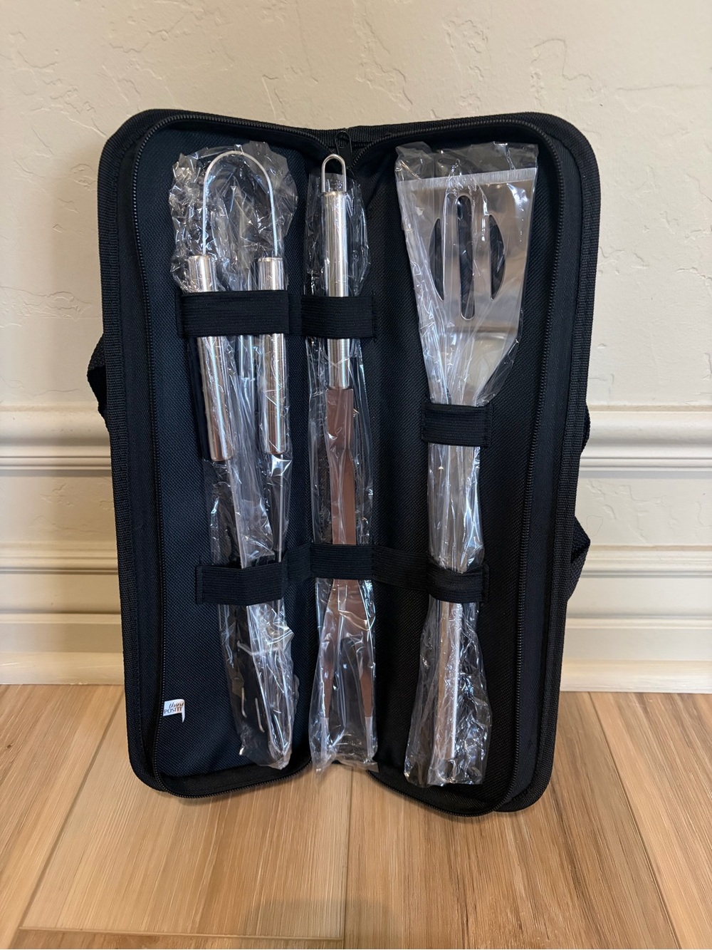 NWT 3 piece Stainless Steel BBQ Grill Tool Set w/ Pouch